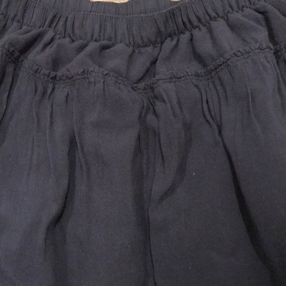 Like New- Hollister Skirt - Picture 6 of 6